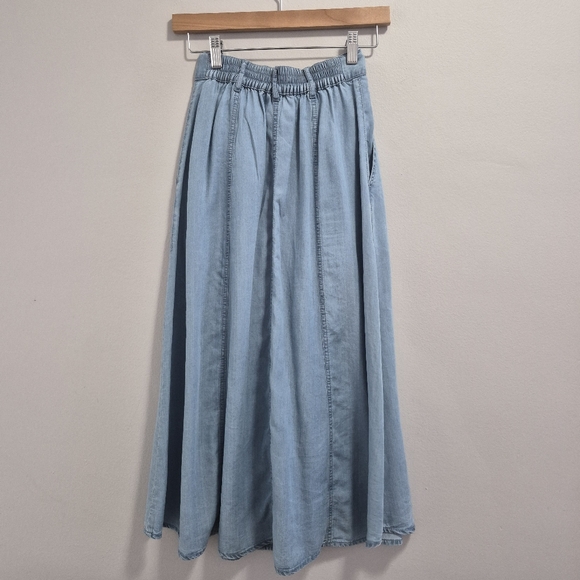 Zara Chambray Lyocell Button Midi Skirt Size XS - Picture 4 of 5